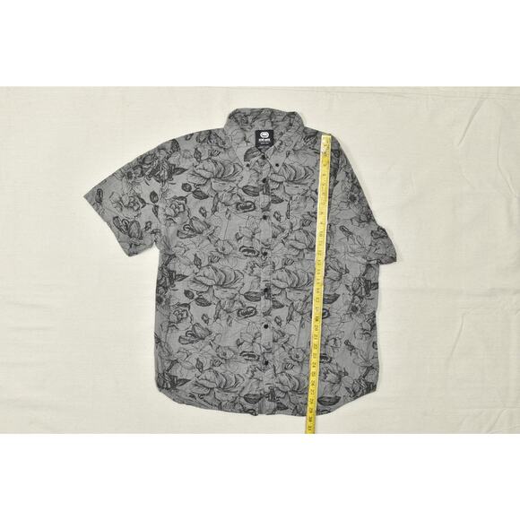 Ecko Unltd Men's Gray Floral Short Sleeve Button Down Shirt Size 2XL - Picture 4 of 8